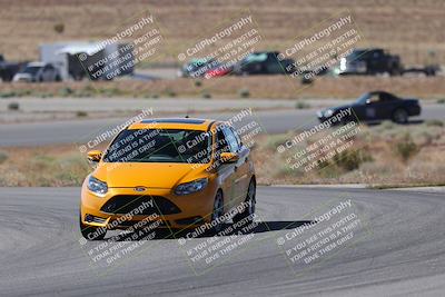 media/May-24-2025-Extreme Speed (Sat) [[067a6f0386]]/Green Group/Turn 2 and 4/